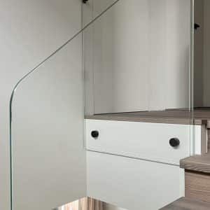 Frameless glass railing