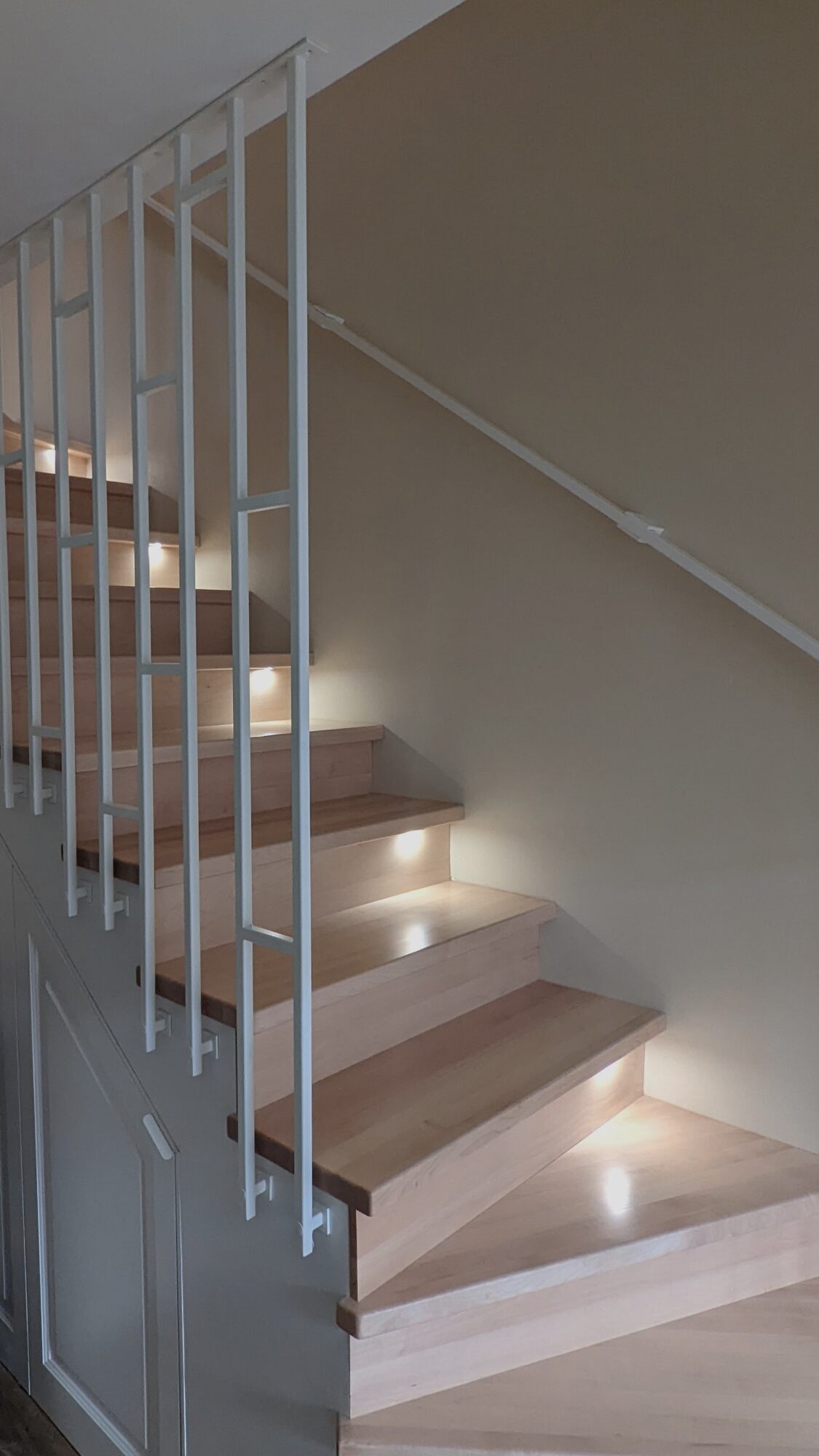 LT56 2 Plieniniai turėklai Vilniuje