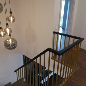 Šiuolaikiniai turėklai Kalnėnuose