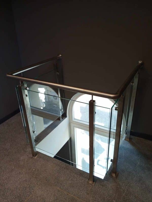 Stainless railings with glass