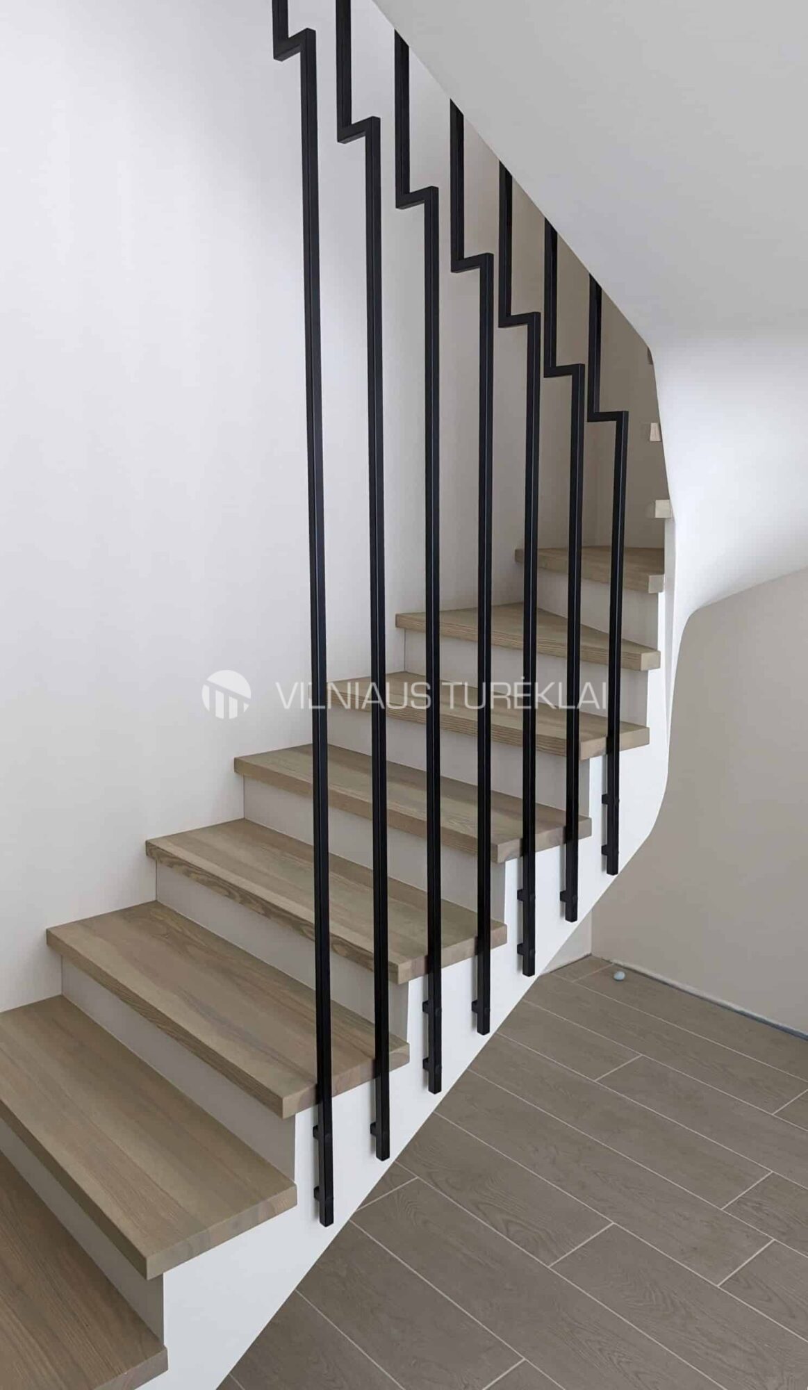 LT125 1P Turėklas per du aukštus