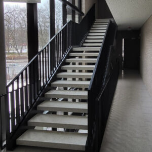 Daugiabučių turėklai