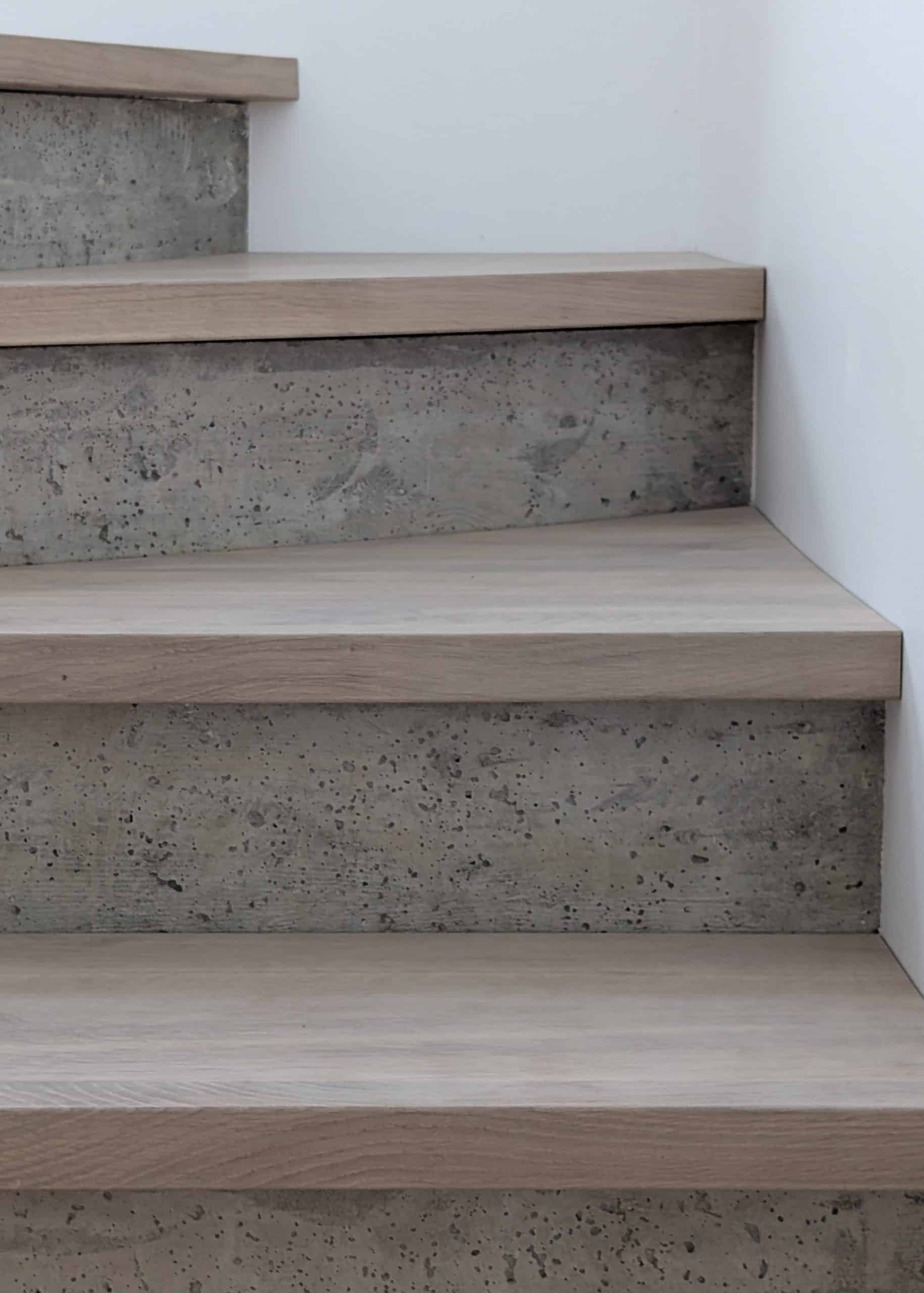 LT139 5 Turėklas iš metalo lakšto