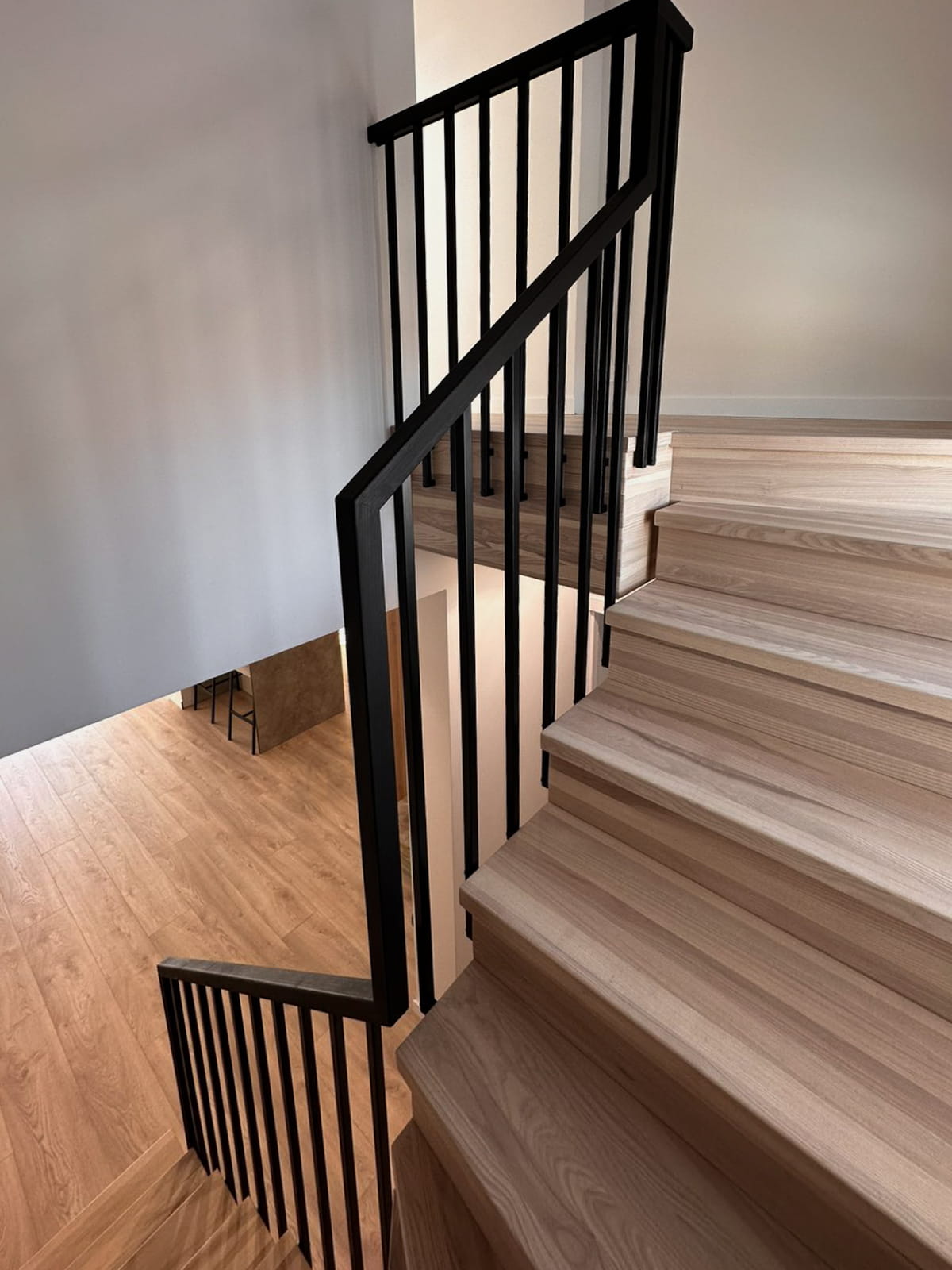 LT140 1P Kvadratiniai turėklai Vilnius